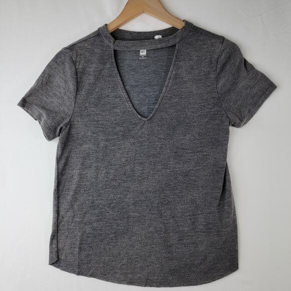 We The Free Womens Charcoal Gray  V-Neck Basic Tee Size XS - Picture 1 of 7